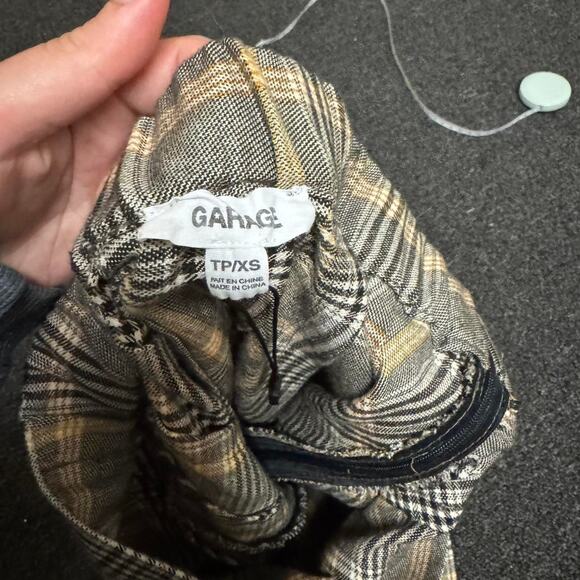 Garage Yellow and grey plaid mini skirt size xs - Picture 3 of 5